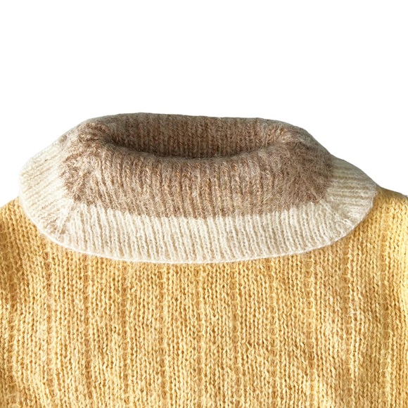 Handknit Fluffy Mohair Turtleneck Sweater | L/XL - Picture 6 of 8